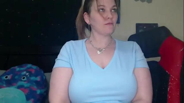 Image 2 of toxiclilly Stream on Chaturbate on 1 month ago