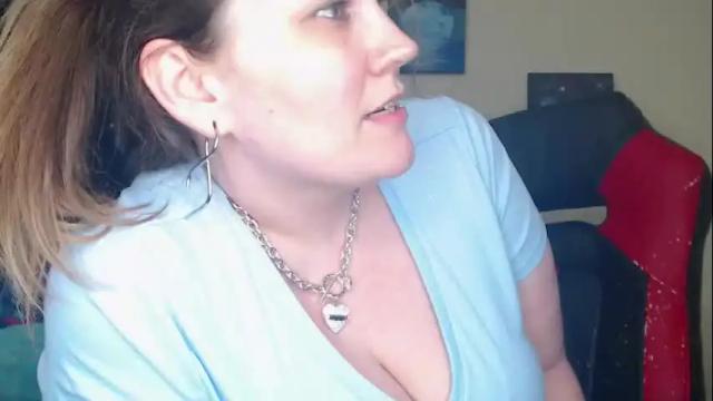 Image 8 of toxiclilly Stream on Chaturbate on 1 month ago