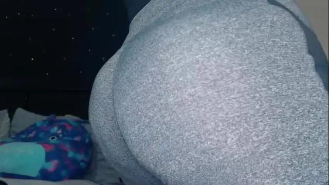 Image 7 of toxiclilly Stream on Chaturbate on 28 days ago