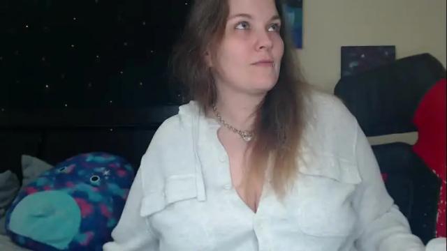 Image 11 of toxiclilly Stream on Chaturbate on 14 days ago