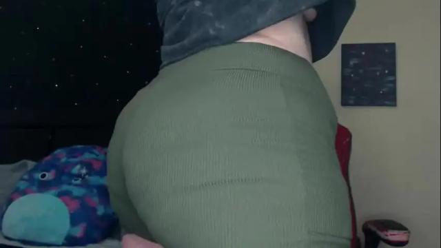 Image 2 of toxiclilly Stream on Chaturbate on 1 month ago