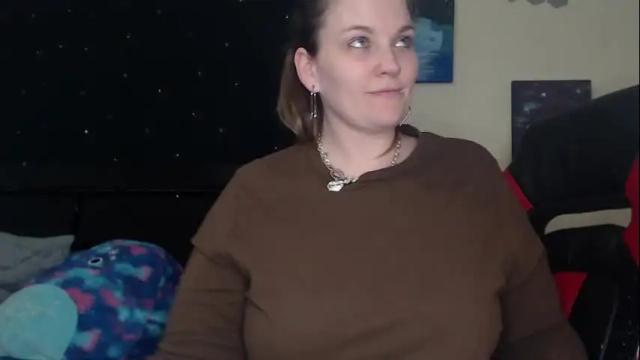 Image 10 of toxiclilly Stream on Chaturbate on 1 month ago