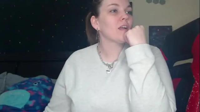 Image 11 of toxiclilly Stream on Chaturbate on 1 month ago