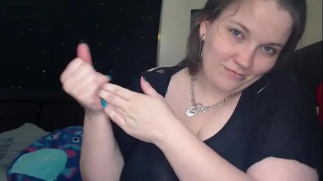 Image 7 of toxiclilly Stream on Chaturbate on 1 month ago