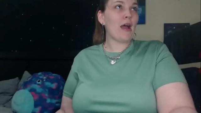 Image 2 of toxiclilly Stream on Chaturbate on 29 days ago