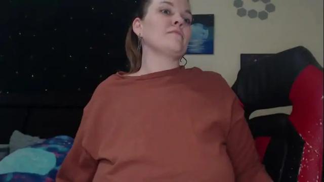 Image 4 of toxiclilly Stream on Chaturbate on 27 days ago