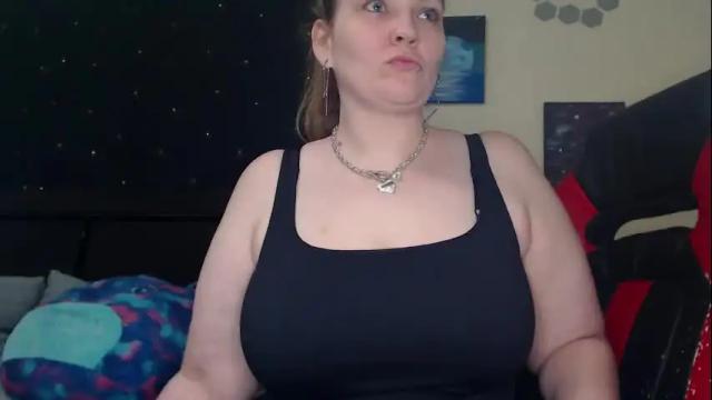 Image 8 of toxiclilly Stream on Chaturbate on 26 days ago