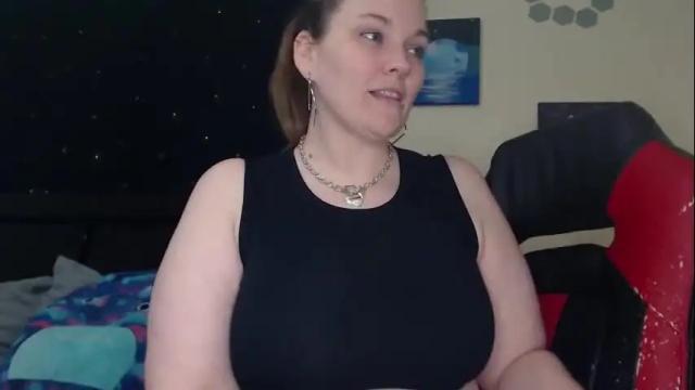 Image 11 of toxiclilly Stream on Chaturbate on 24 days ago