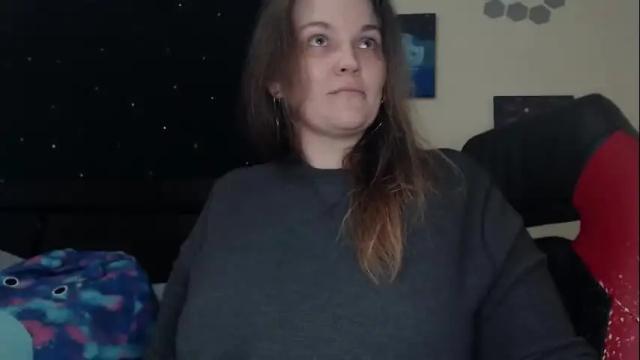 Image 3 of toxiclilly Stream on Chaturbate on 20 days ago