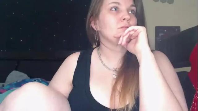 Image 10 of toxiclilly Stream on Chaturbate on 17 days ago