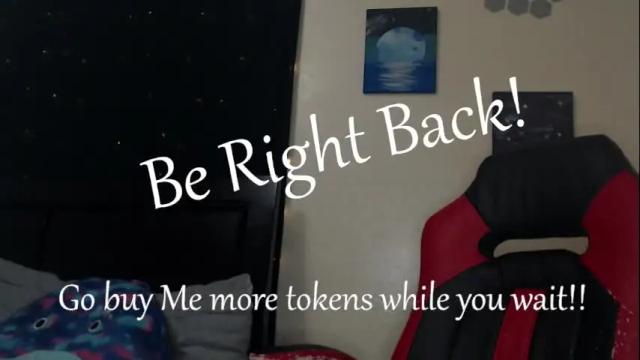 Image 2 of toxiclilly Stream on Chaturbate on 17 days ago