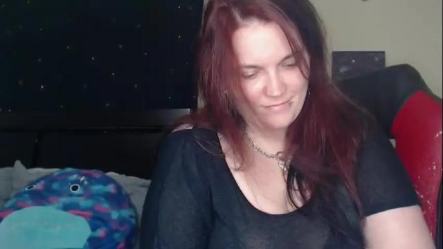 Image 4 of toxiclilly Stream on Chaturbate on 6 days ago