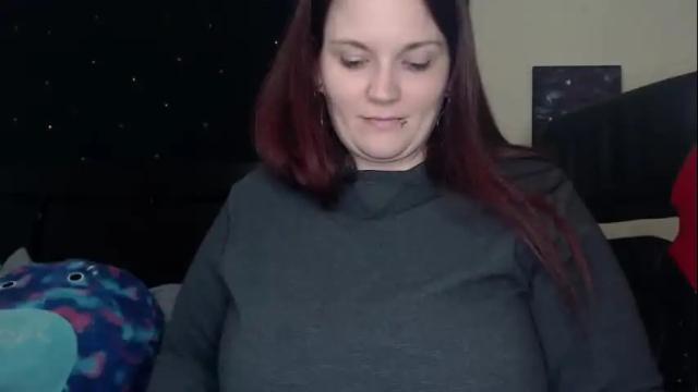 Image 2 of toxiclilly Stream on Chaturbate on 3 days ago