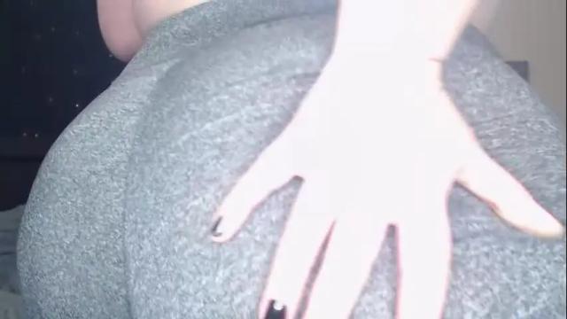 Image 8 of toxiclilly Stream on Chaturbate on 2 days ago