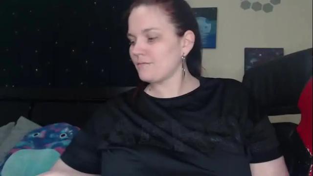 Image 11 of toxiclilly Stream on Chaturbate on 1 month ago