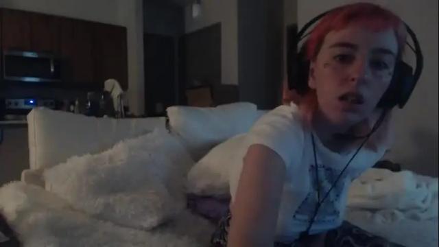 Image 6 of toxictokyo Stream on Chaturbate on 22 months ago