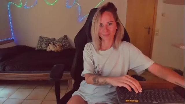 Image 7 of trafka_murafka Stream on Chaturbate on 3 days ago