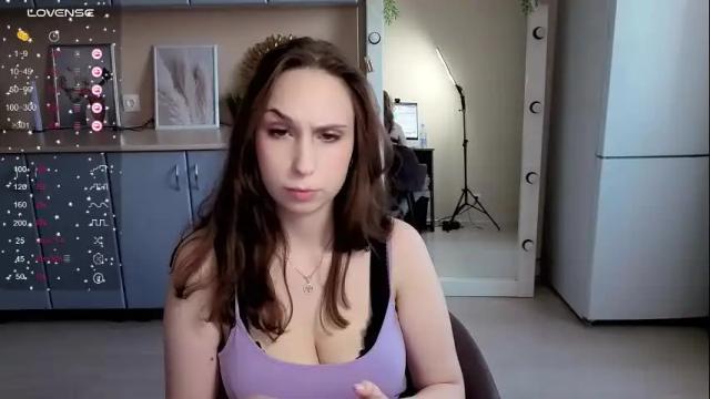Image 2 of traneba Stream on Chaturbate on 29 days ago