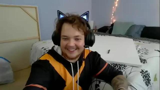 Image 2 of trans_druid Stream on Chaturbate on 15 days ago