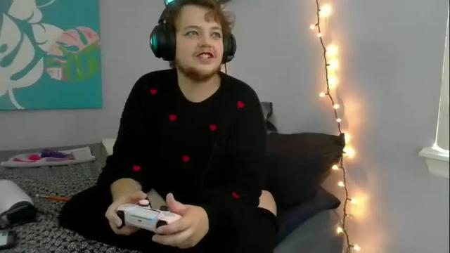 Image 2 of trans_druid Stream on Chaturbate on 9 days ago