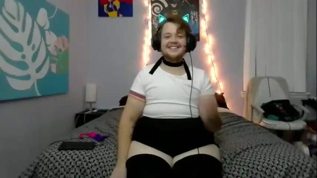 Image 3 of trans_druid Stream on Chaturbate on 7 days ago