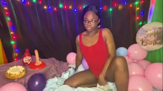 Image 3 of transgirl_omi Stream on Chaturbate on 2 months ago