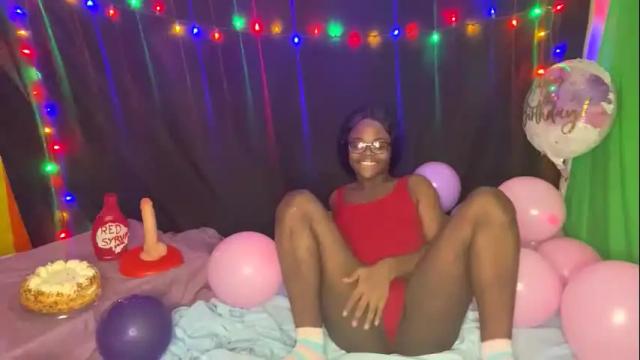 Image 4 of transgirl_omi Stream on Chaturbate on 2 months ago