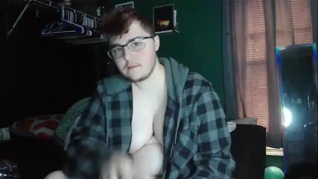 Image 12 of transguygamer Stream on Chaturbate on 5 days ago