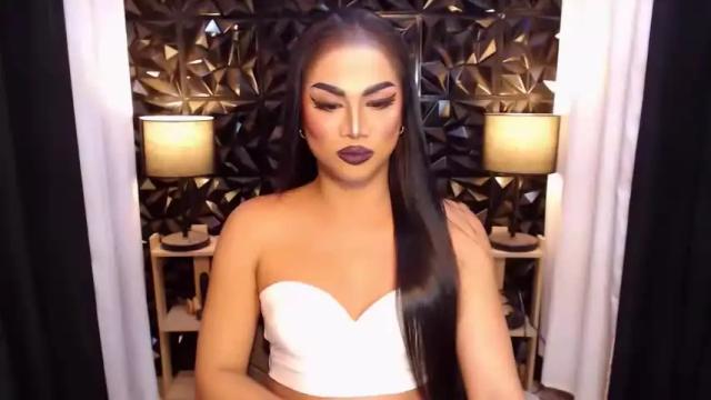 Image 3 of translunaa Stream on Chaturbate on 22 months ago