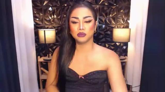 Image 2 of translunaa Stream on Chaturbate on 22 months ago