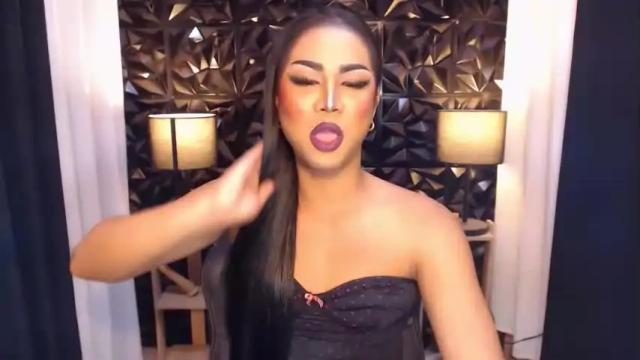Image 3 of translunaa Stream on Chaturbate on 22 months ago