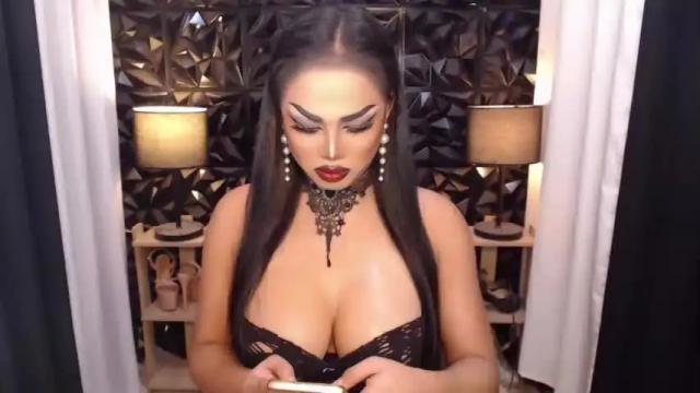 Image 11 of translunaa Stream on Chaturbate on 21 months ago
