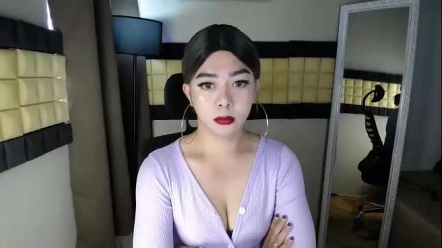 Image 10 of transmanilasue Stream on Chaturbate on 19 months ago