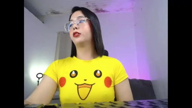 Image 8 of transmanilasue Stream on Chaturbate on 8 days ago
