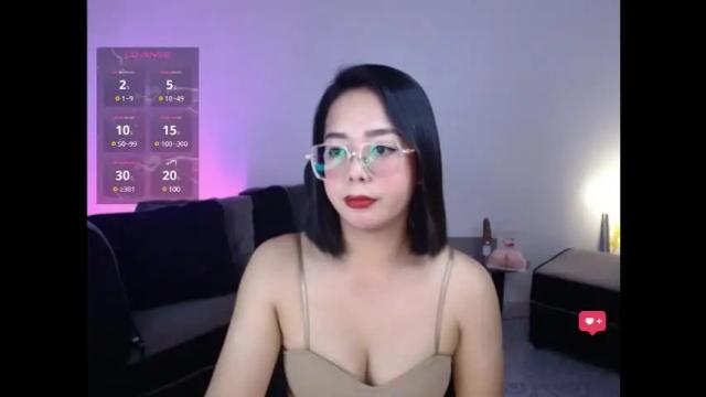 Image 2 of transmanilasue Stream on Chaturbate on 3 days ago