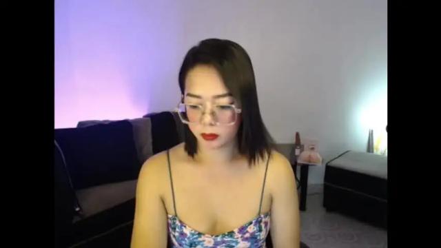 Image 2 of transmanilasue Stream on Chaturbate on 2 days ago
