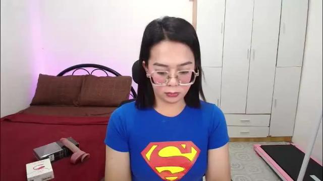 Image 2 of transmanilasue Stream on Chaturbate on 5 months ago