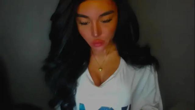 Image 2 of transnextdoor_ Stream on Chaturbate on 1 month ago