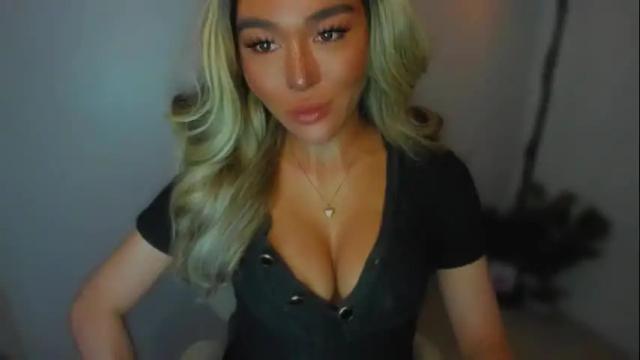 Image 4 of transnextdoor_ Stream on Chaturbate on 28 days ago