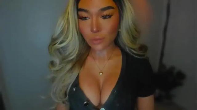 Image 2 of transnextdoor_ Stream on Chaturbate on 23 days ago