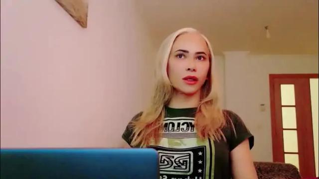 Image 2 of travesti513695 Stream on Chaturbate on 1 month ago