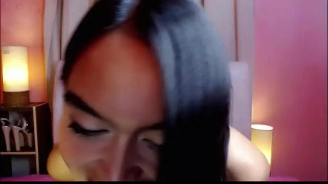 Image 3 of trexiehenderson Stream on Chaturbate on 1 month ago