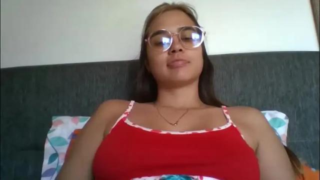 Image 2 of triana_bell Stream on Chaturbate on 1 month ago