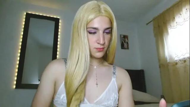 Image 10 of triana_damelio Stream on Chaturbate on 2 months ago
