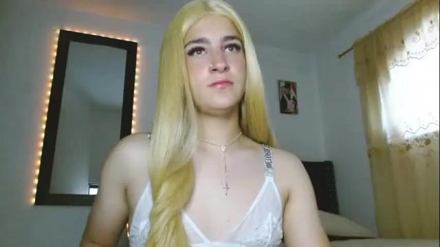 Image 7 of triana_damelio Stream on Chaturbate on 2 months ago