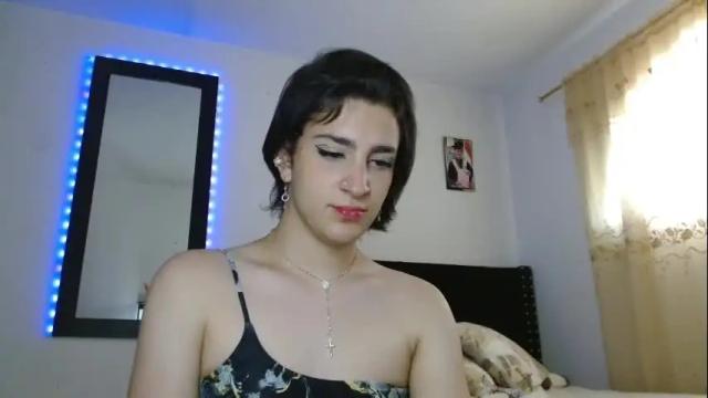 Image 7 of triana_damelio Stream on Chaturbate on 1 month ago