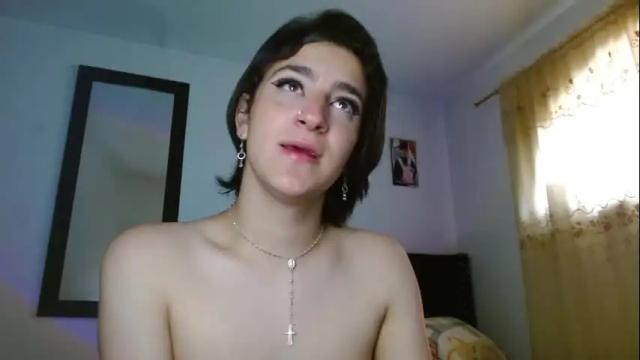 Image 7 of triana_damelio Stream on Chaturbate on 1 month ago