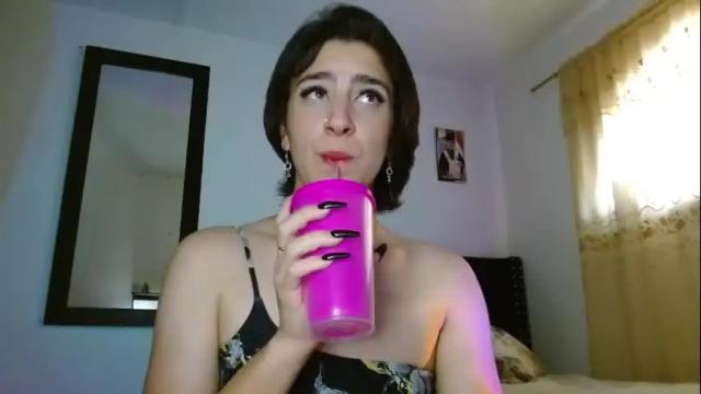 Image 4 of triana_damelio Stream on Chaturbate on 1 month ago