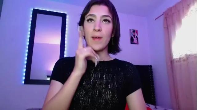 Image 4 of triana_damelio Stream on Chaturbate on 11 days ago