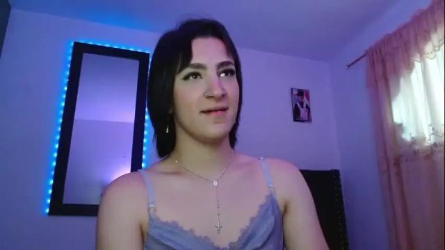 Image 12 of triana_damelio Stream on Chaturbate on 9 days ago